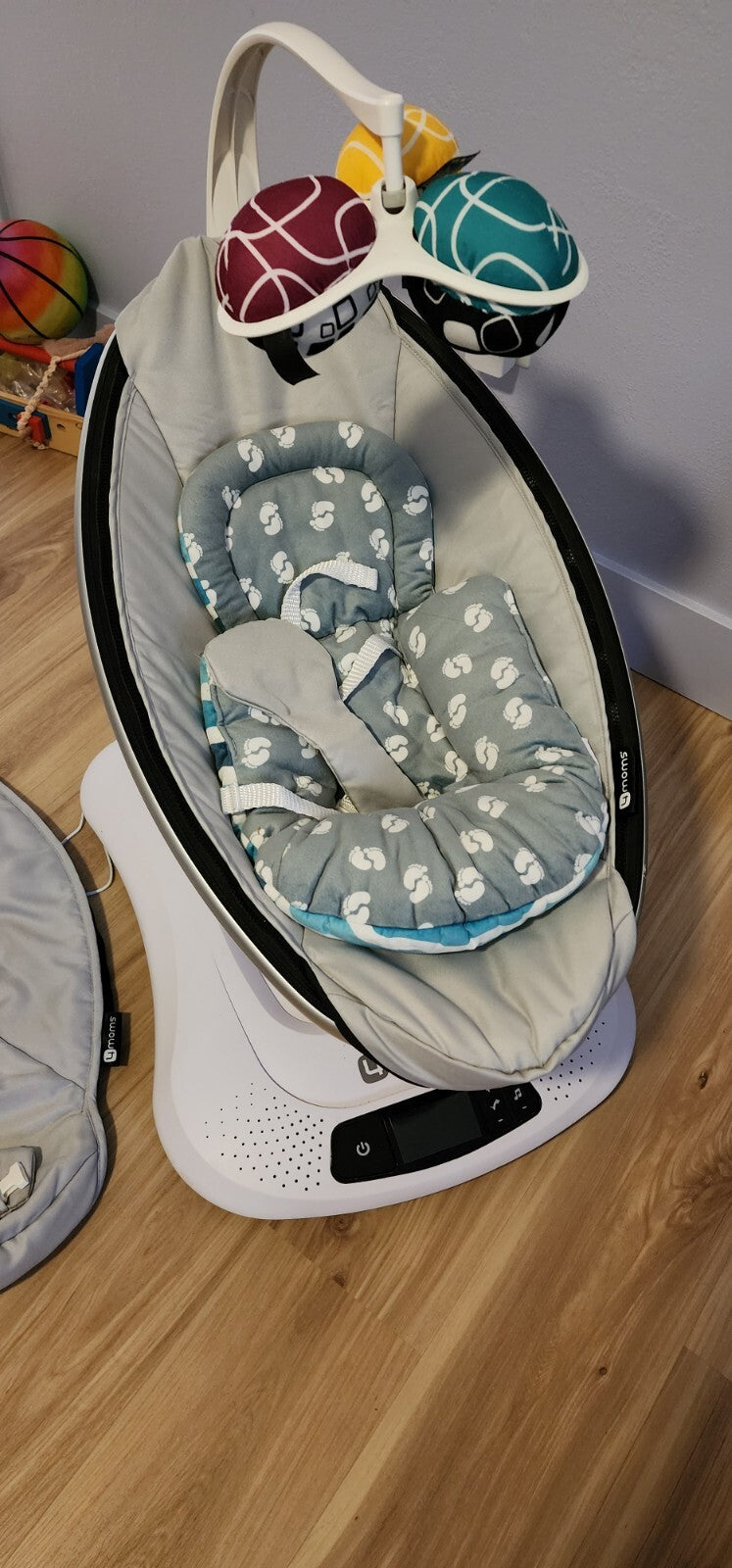 4moms MamaRoo Infant Seat 1037 - Gray  Tested Working Clean