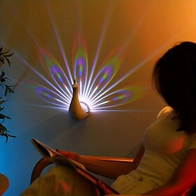 1 pc encantador rgb pavão luz de projeção usb recarregável luz parede desktop quarto atmosfera romântica luz controle remoto